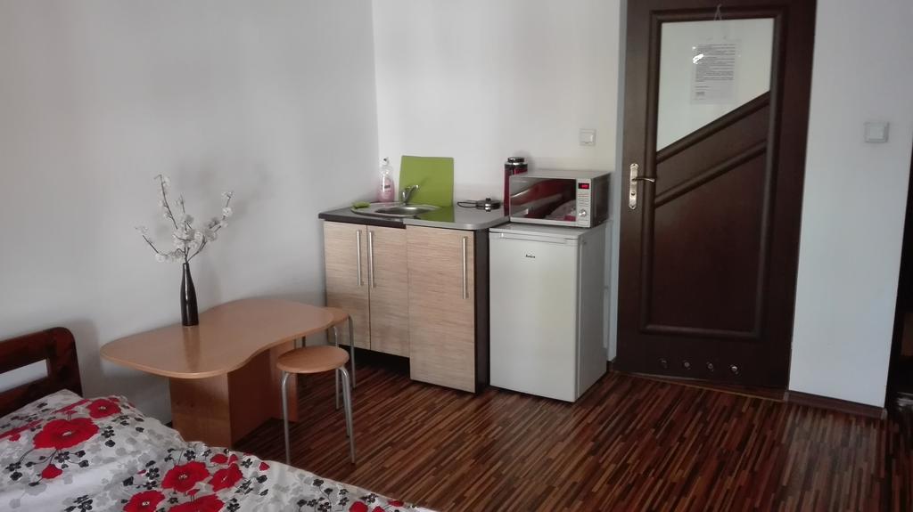 Pokoje Typu Studio Σοσνόβιετς Εξωτερικό φωτογραφία